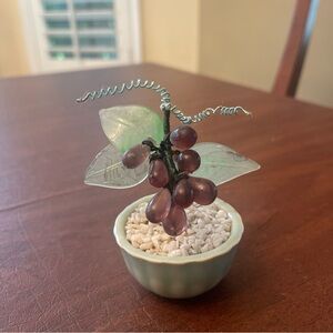 NWT VTG Chinese Jade Glass Grape Miniature Tree; 4”T